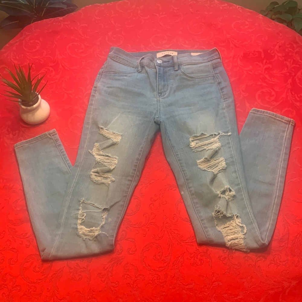 🌹 RETRO PacSun • Ripped Perfect Leg Light Blue Jeans